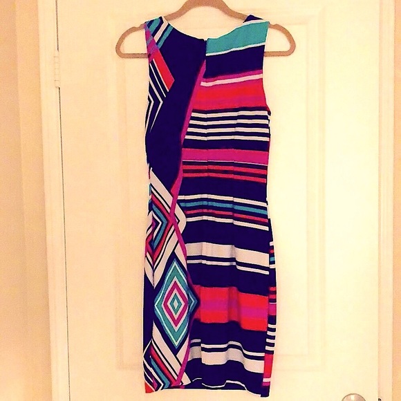 Cache Dress - Picture 3 of 3